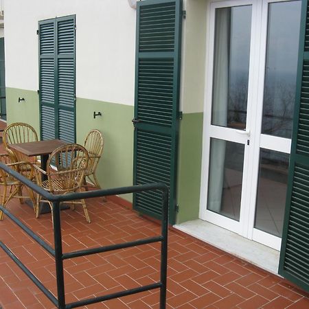Residence Borgo San Sebastiano Bergeggi Exterior photo